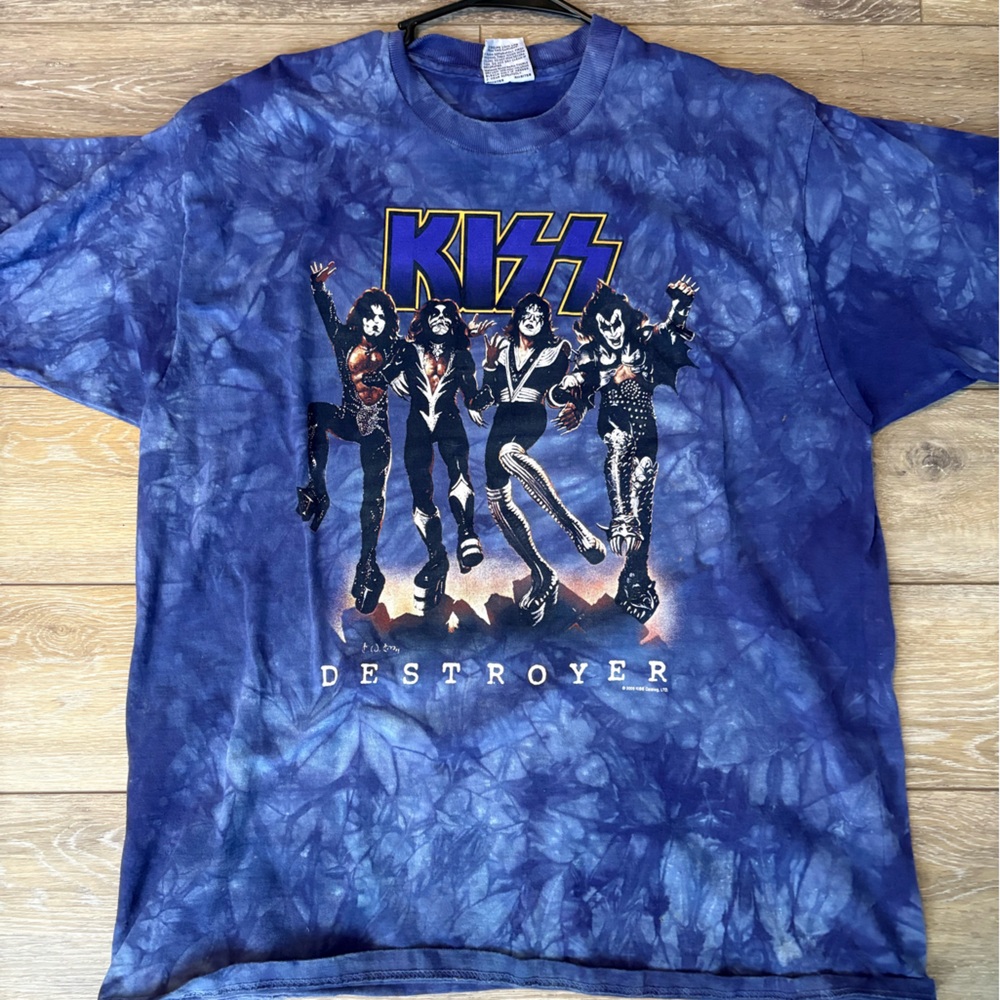 KISS Shirt (Large)